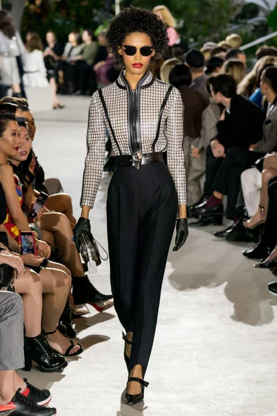 Look 36
